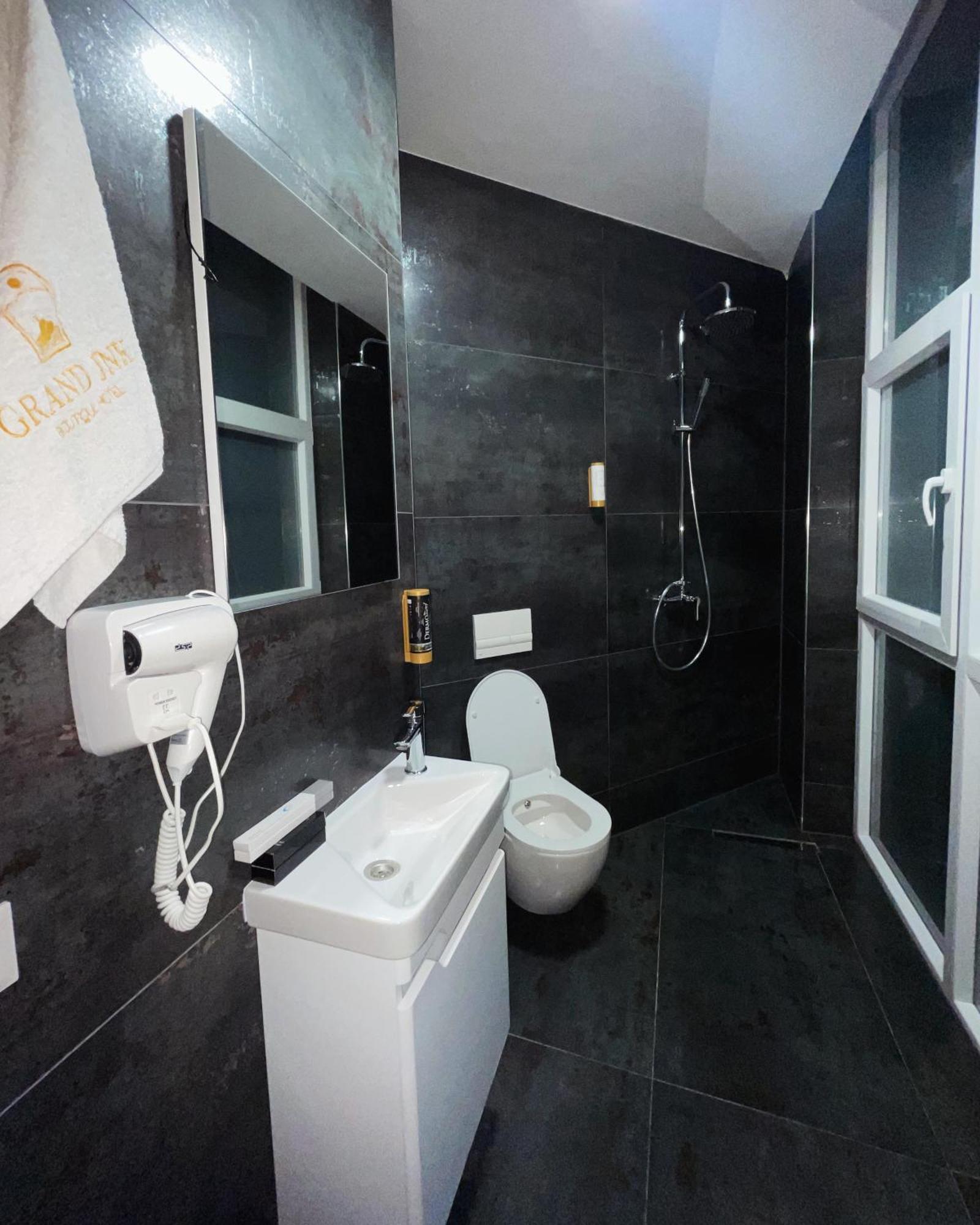 Grand Jnk Boutique Hotel Kukes Zewnętrze zdjęcie